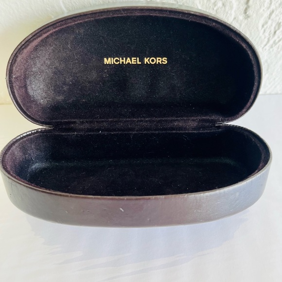 MICHAEL KORS Women Hard Clamshell Sunglasses Case - Picture 9 of 16